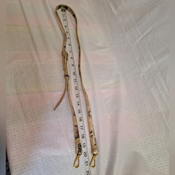 Madewell The Zip-Top TransportCrossbody: Snake Embossed bag - Picture 3 of 15